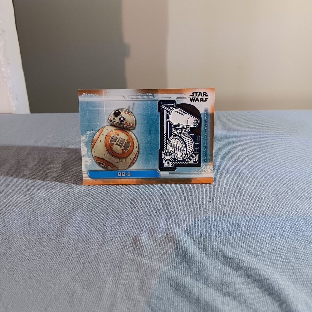2019 Topps Star Wars The Rise Of Skywalker Medallion Card 43/50 BB-8👍👍🔥🔥🔥🔥